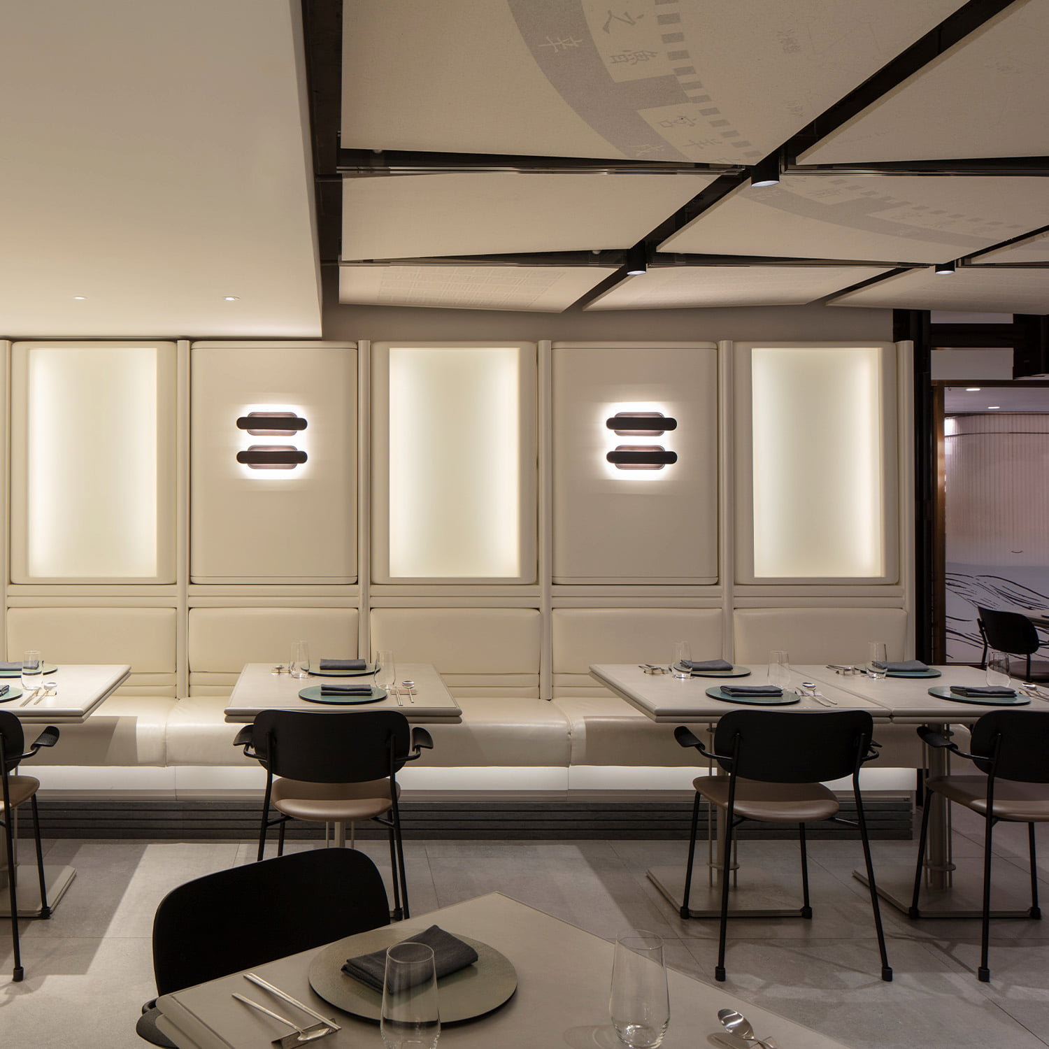 한지와 페브릭벽지